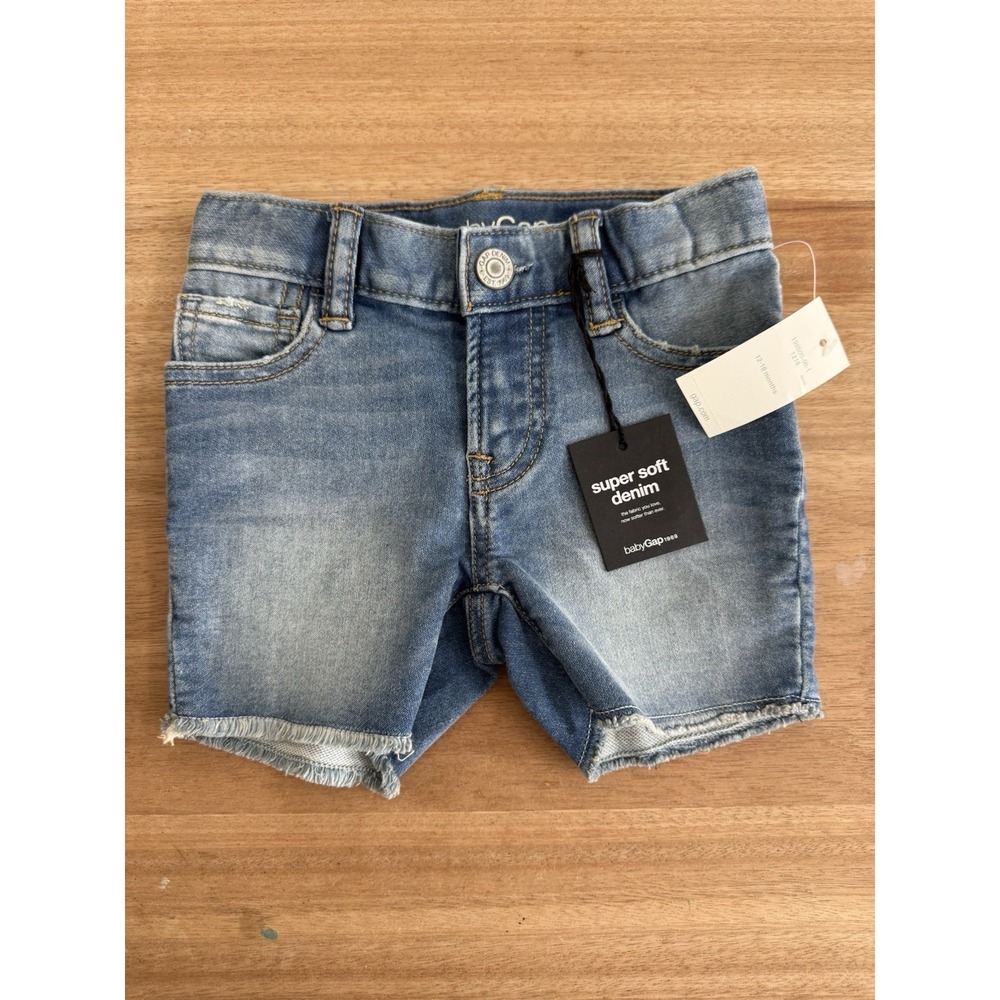 babyGap 1969 gap Soft Denim Jean Shorts Toddler Girls 12–18 Months Raw Hem NWT